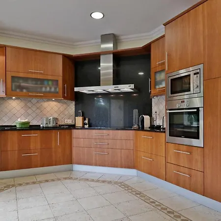 176 - 4 Bedroom - Great Pool Area - Wifi And Air Conditioning וילה